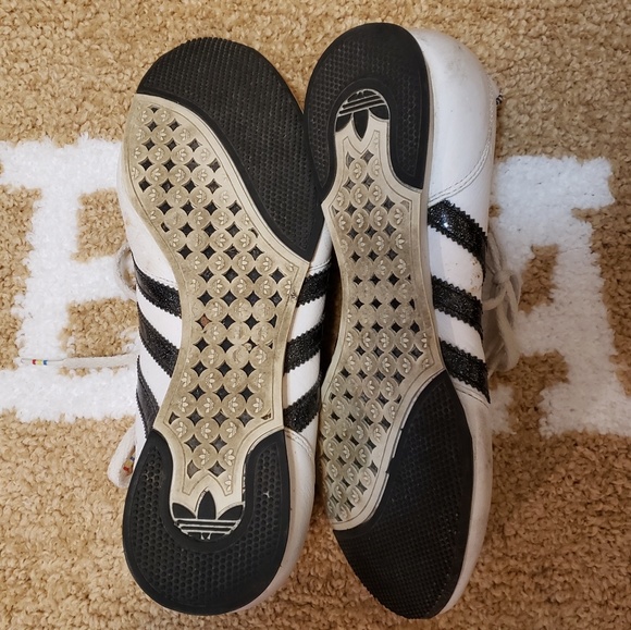 Women ADIDAS Shoes GOOD CONDITION - Picture 2 of 6